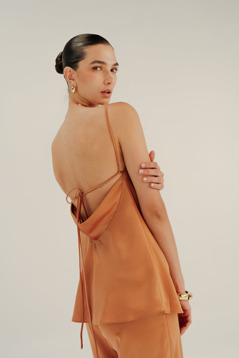 CARIÑO MIO TOP OPEN-BACK - HONEY GOLD